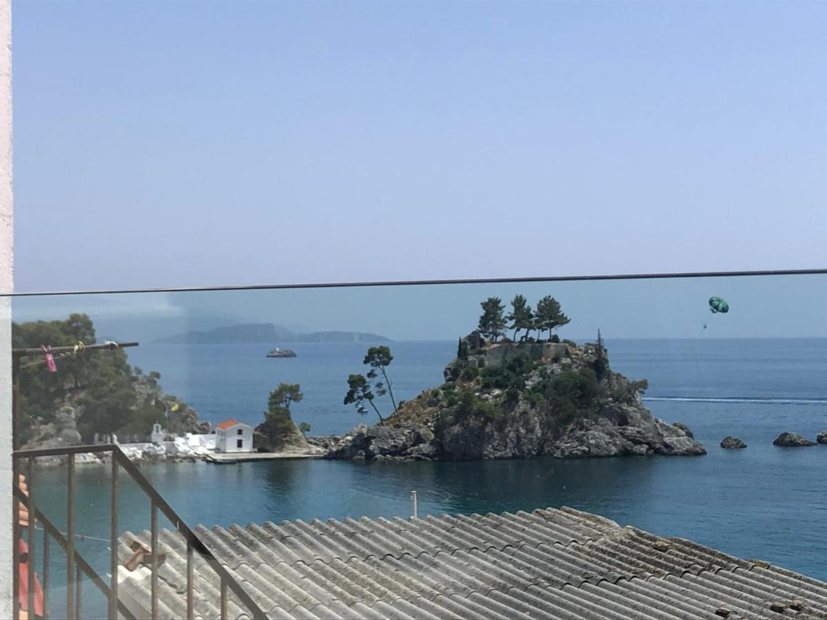 Blaue Welle Haus Apartment Parga Exterior foto